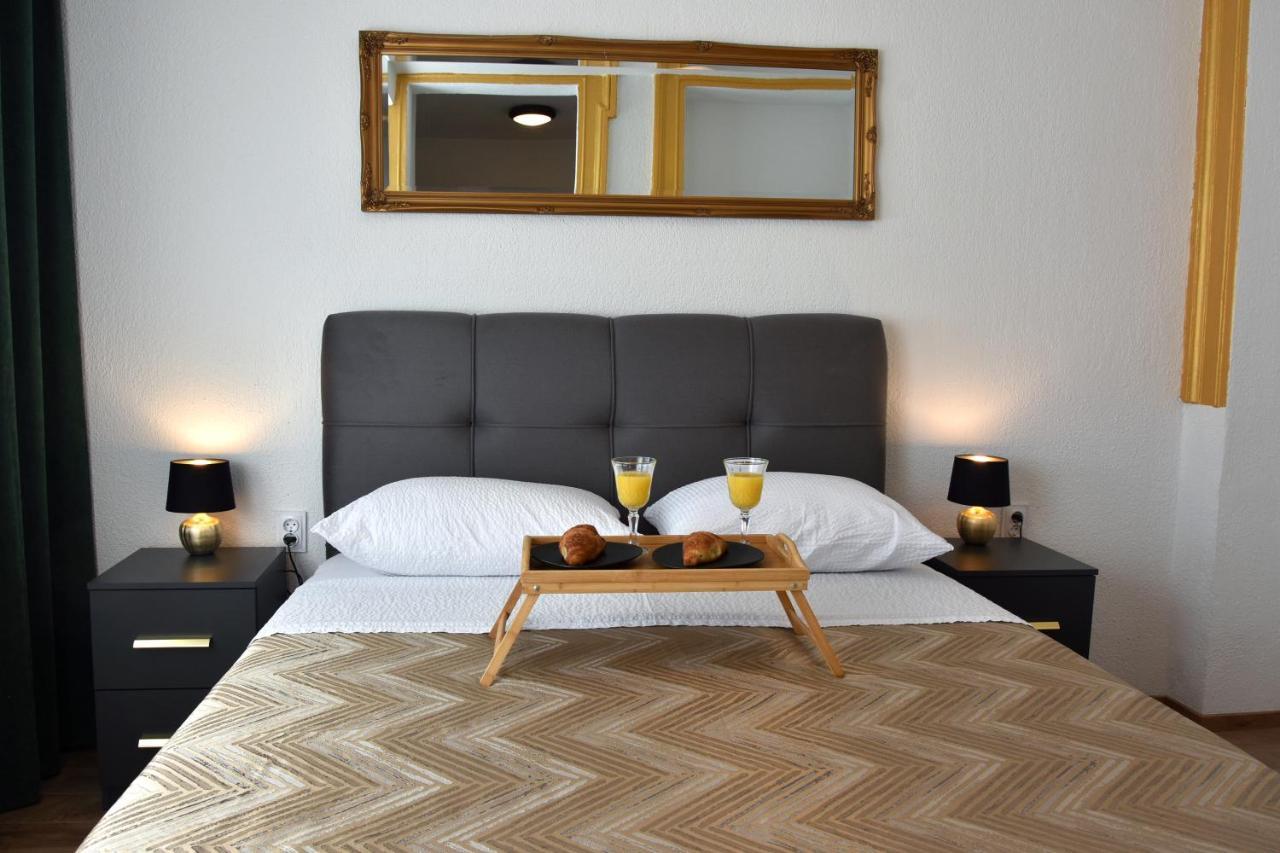 Golden Room زادار المظهر الخارجي الصورة
